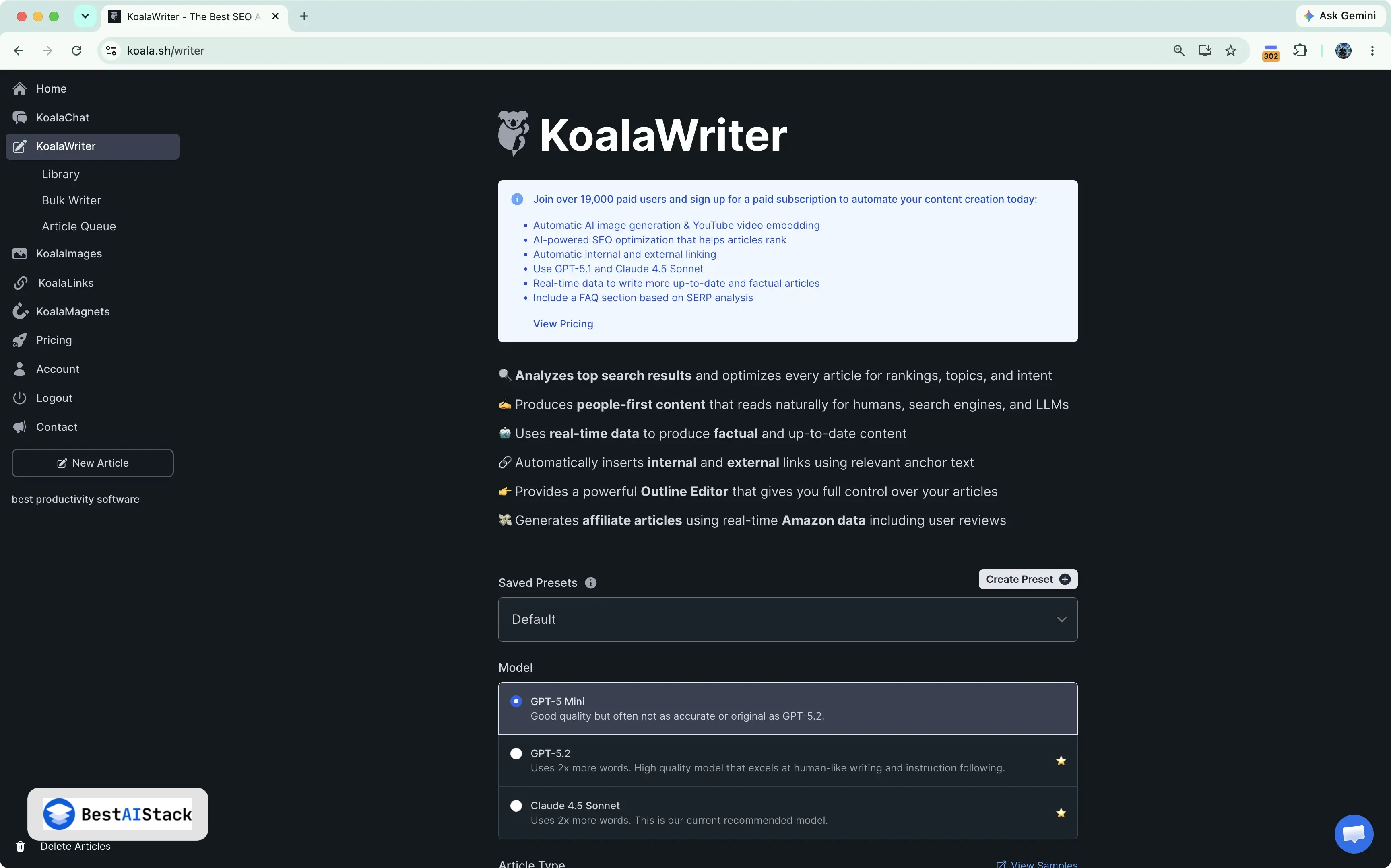KoalaWriter SERP analysis interface showing real-time keyword data and outline generation from competitor pages